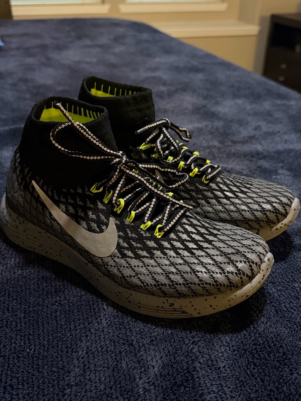 Nike Lunarepic Flynit High-Top Sneakers